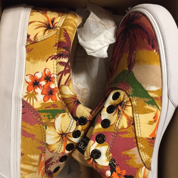 Sperry Shoes (Men's) - Picture 1 of 2